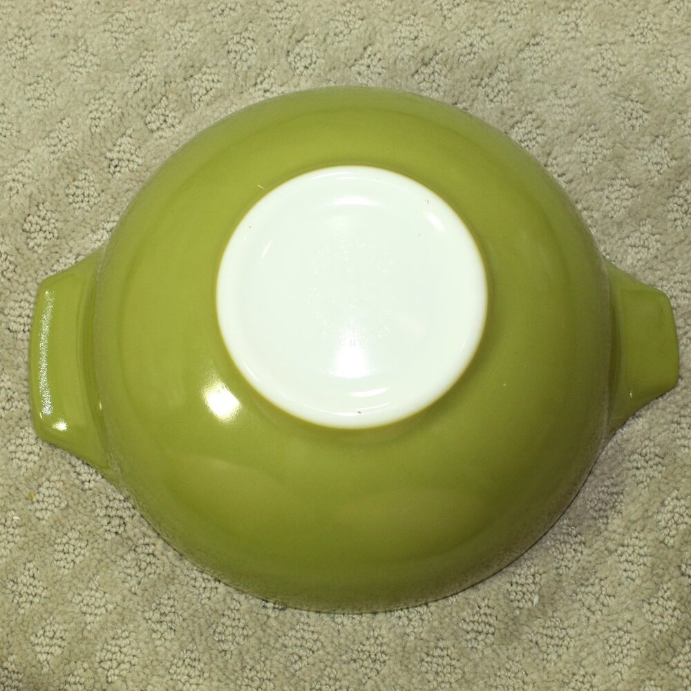 Vintage Pyrex #443 Olive Green Cinderella Nesting Mixing Bowl 2 1/2 Qt USA - Picture 4 of 4
